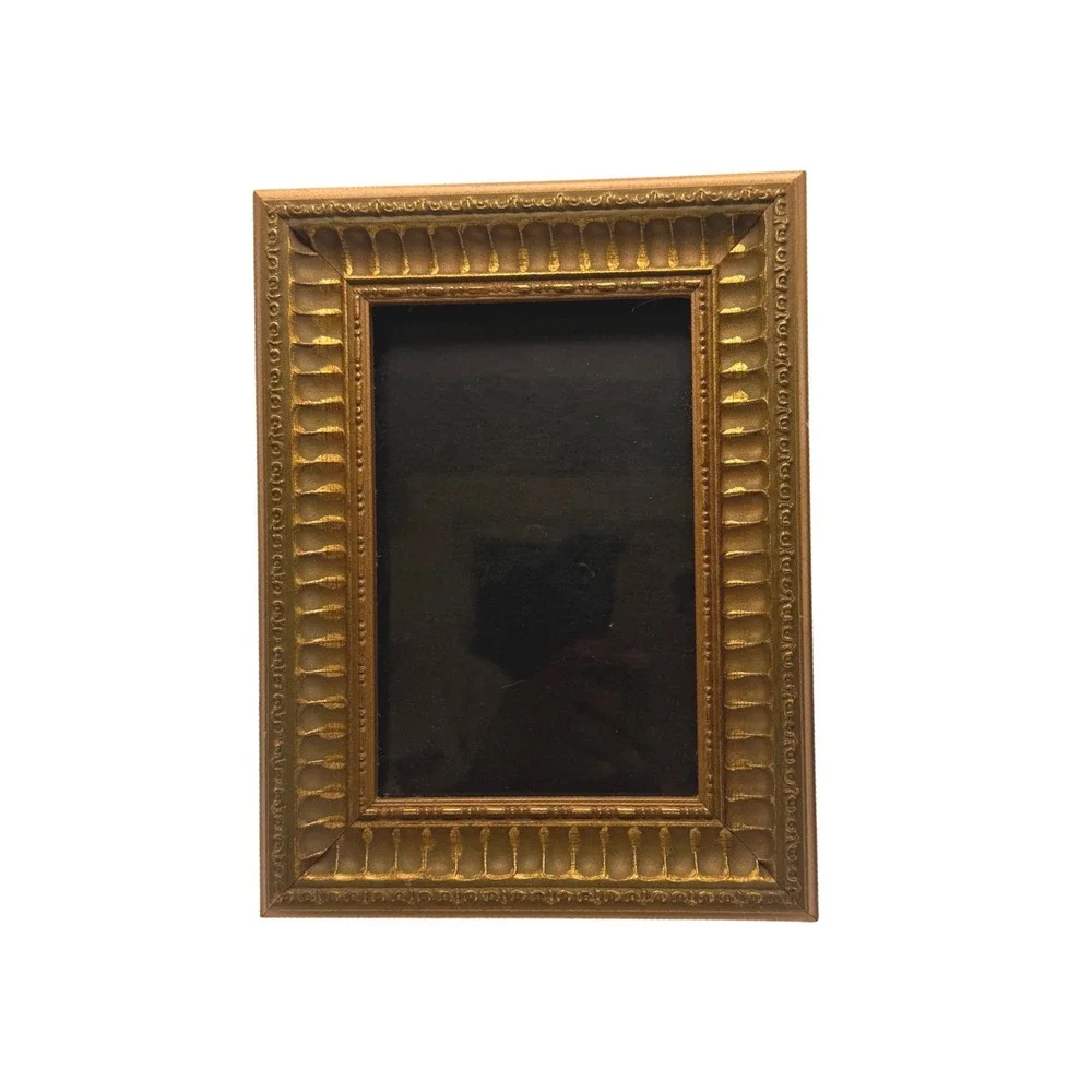 Vintage Ornate Gold Picture Frame Rectangular Textured Tabletop Wall Decor